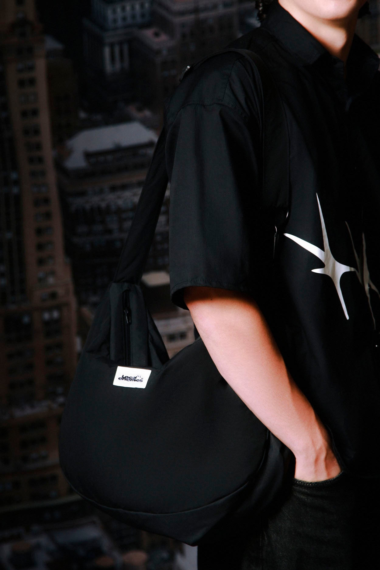 Enemy messenger bag